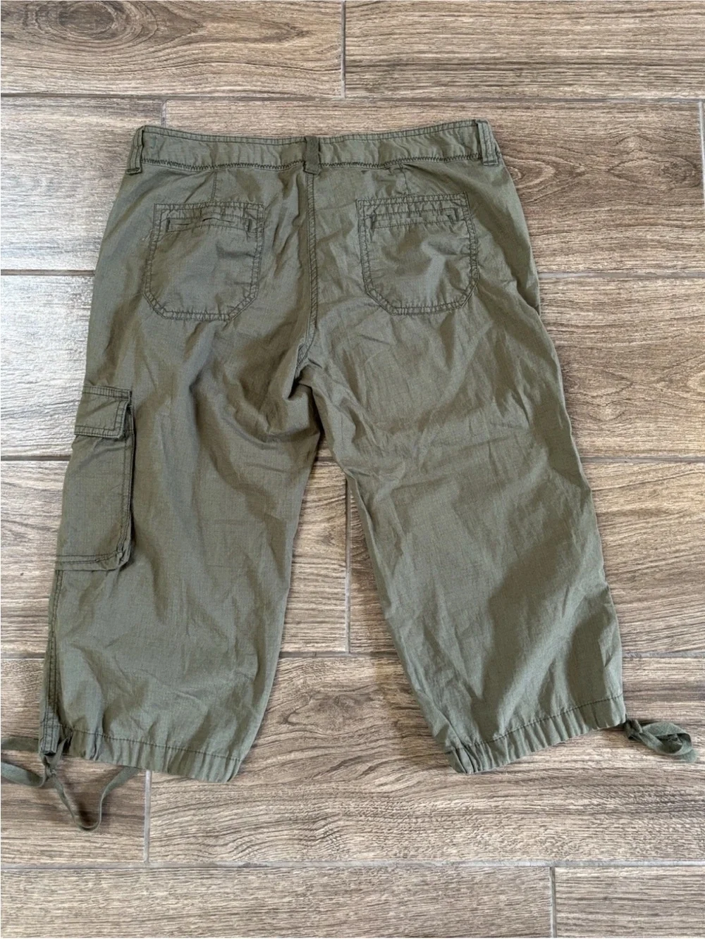 Hei Hei Anthropologie Olive Green Cargo Capri Pants Tie Hem Women’s 6